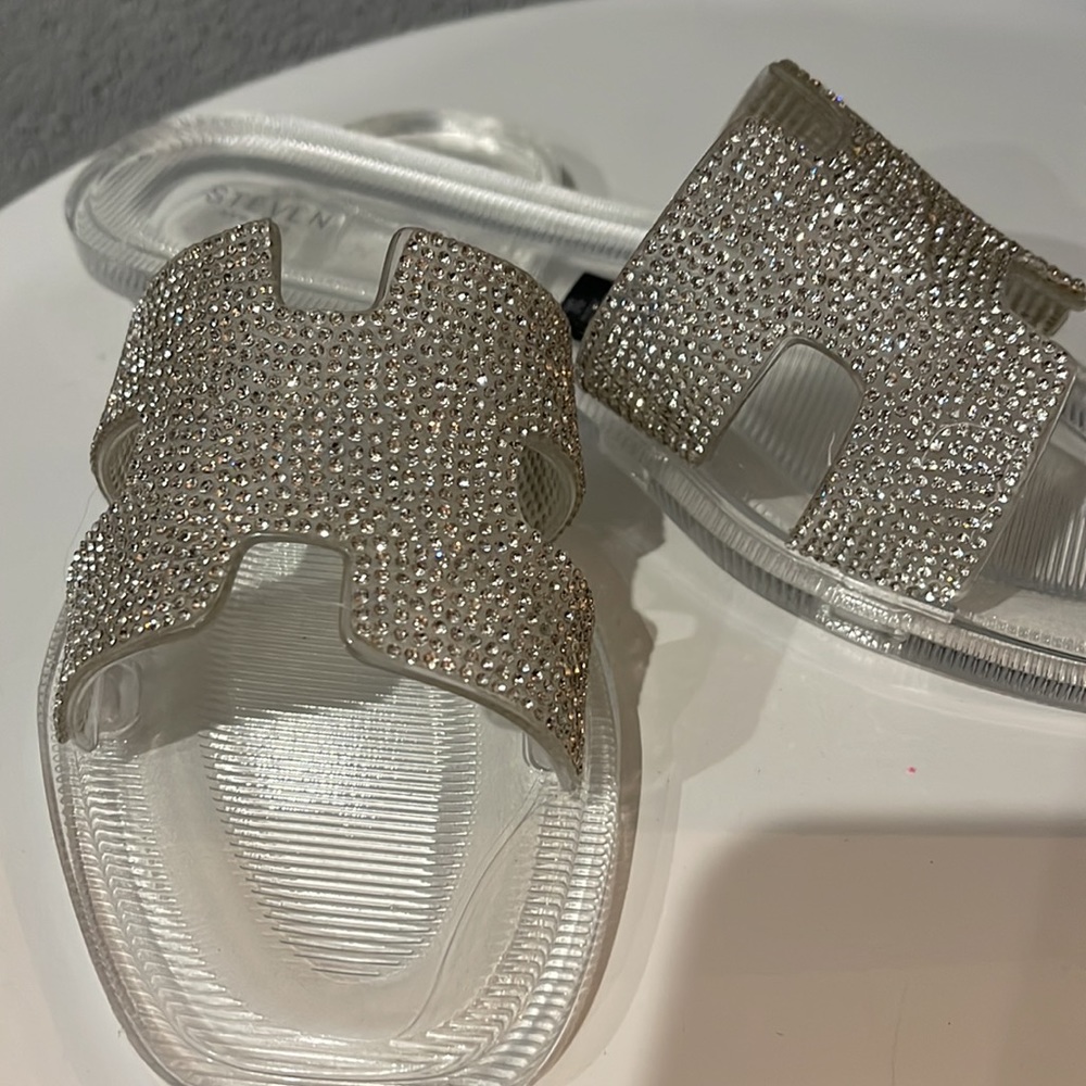 Sandals - Picture 3 of 5
